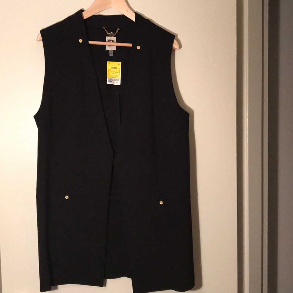 Black long vest!! Very cute!